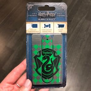 NWT ✨ Harry Potter Slytherin Mobile Wallet